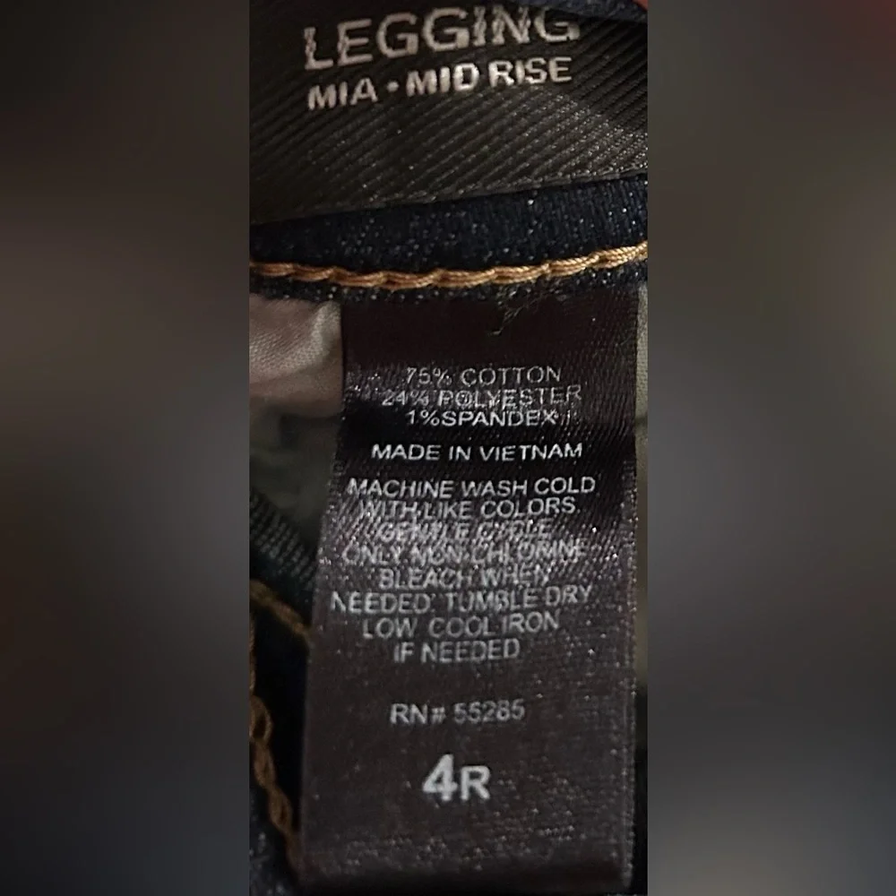 Express Mia mid-rise legging jeans. Size 4R. - Picture 3 of 4